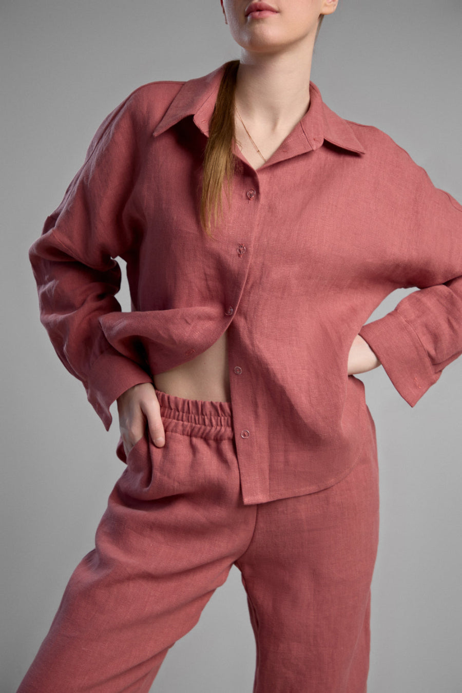 Women's sustainable hemp set with straight leg pants and oversized shirt in color masala. Perfect for all seasons and events.